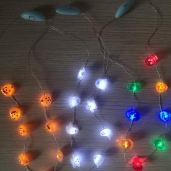 BRAND NEW Halloween Eve Party Accessories, Lighting Up LED Necklace Set of 3 - Picture 2 of 9
